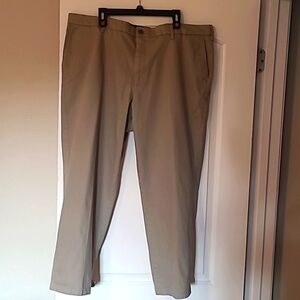 Dockers Relaxed Fit Khaki Pants. Size 44 x 30